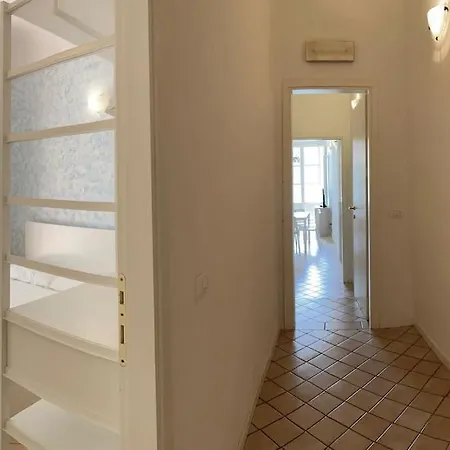 Confortevole Santa Maria Novella Apartment *